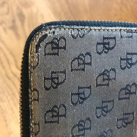 Dooney and Bourke diaper bag and wallet. - Picture 6 of 6